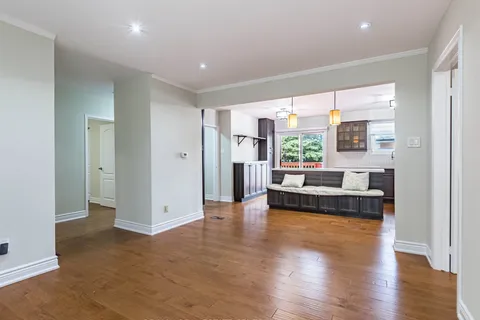 3331 Etude Drive, ON L4T 1T4