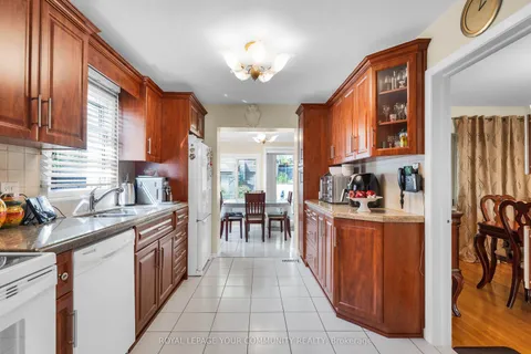 119 Dalrymple Drive, ON M6N 4S2