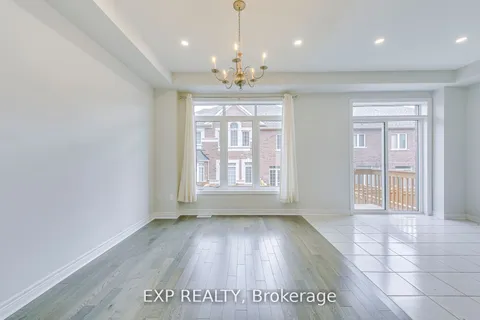 142 Toucan Trail, ON L6H 0Y2