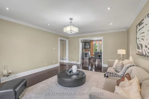 22 Tortoise Court, ON L6P 0A1