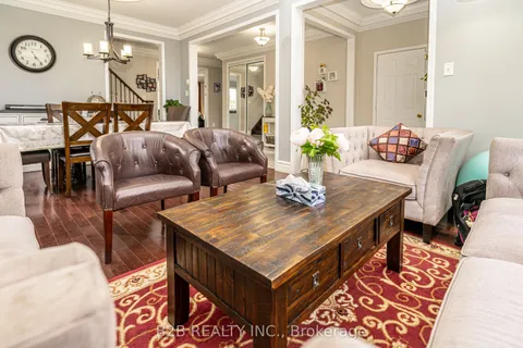 12 Valleywest Road, ON L6P 2J9