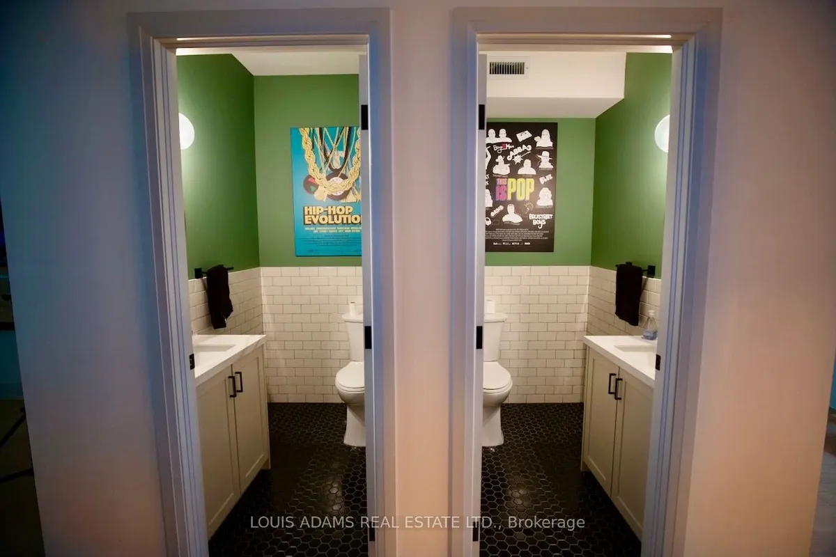 2215 Dundas Street, ON M6R 1X6