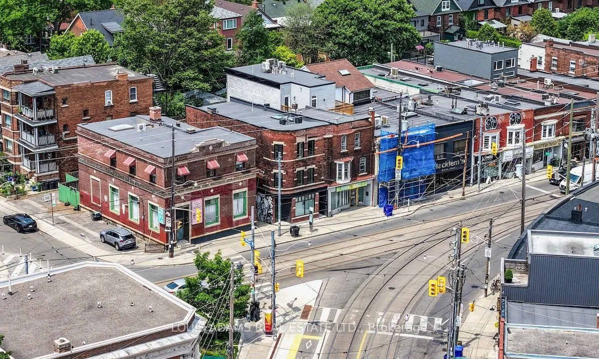 2215 Dundas Street, ON M6R 1X6