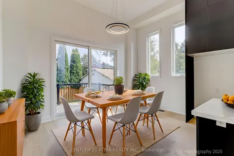 29B Chryessa Avenue, ON M6N 4T4