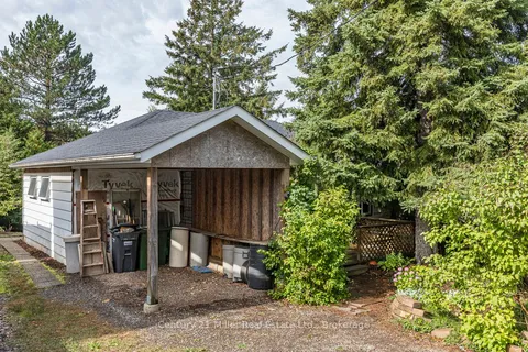 15836 Airport Road, ON L7C 1K7