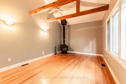 15836 Airport Road, ON L7C 1K7