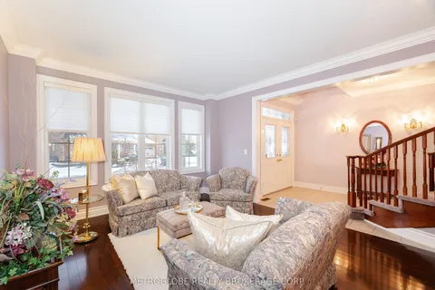 38 Maltby Court, ON L6P 1A5