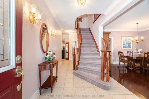 38 Maltby Court, ON L6P 1A5