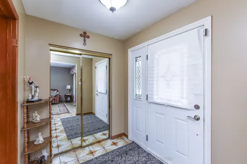 3350 Lehigh Crescent, ON L4T 1W8