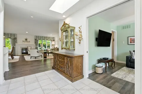 1104 Crofton Way, ON L7P 4W8