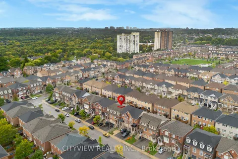 26 Betty Nagle Street, ON M9M 0C3