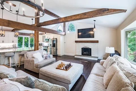 8375 Creditview Road, ON L6Y 0G7