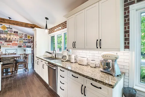 8375 Creditview Road, ON L6Y 0G7