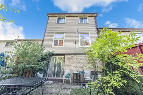 10 Fanshawe Drive, ON L6Z 1A9