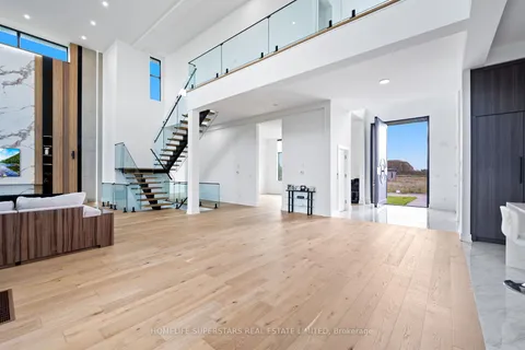 32 Sugarbush Court, ON L7G 4S7