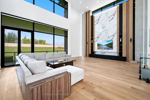 32 Sugarbush Court, ON L7G 4S7