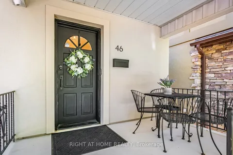 46 Clissold Road, ON M8Z 4T5