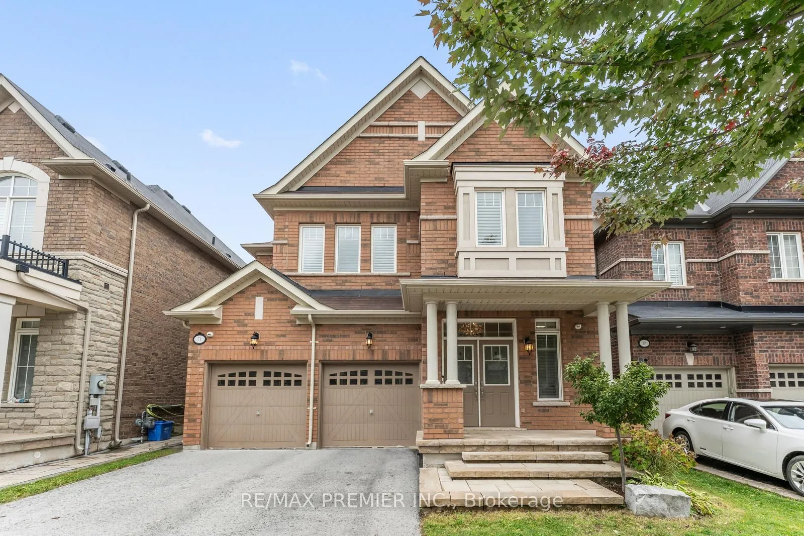 71 Hoey Crescent, ON L6M 0W4