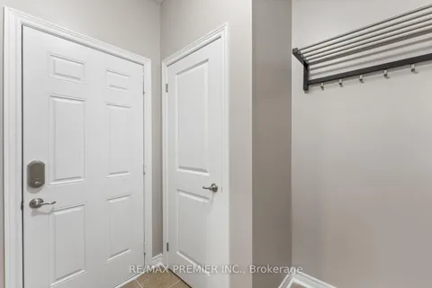 71 Hoey Crescent, ON L6M 0W4