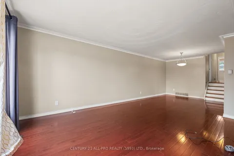 84 Goldsboro Road, ON M9L 1A7