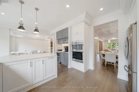 2201 Hillmount Drive, ON L6M 0H9