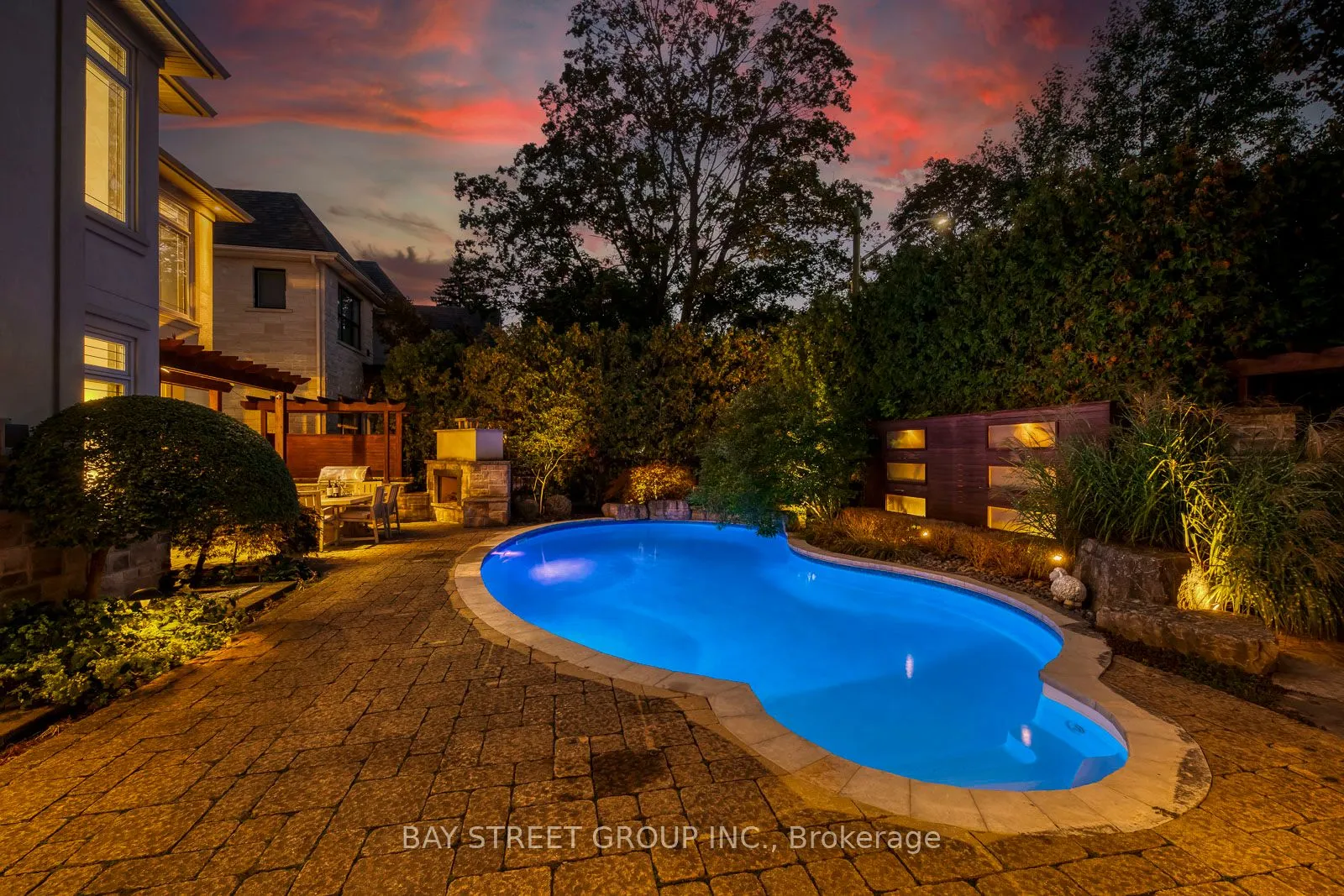 452 Avon Crescent, ON L6J 2T3