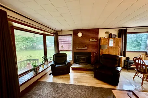 13958 Trafalgar Road, ON L7G 4S4