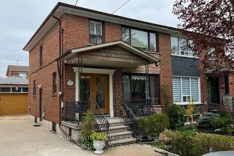 23 Quinan Drive, ON M6L 1E8