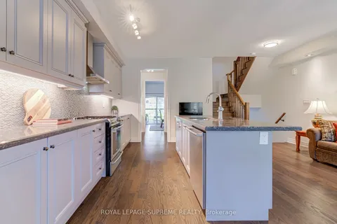 53 Dryden Way, ON M9R 0B2