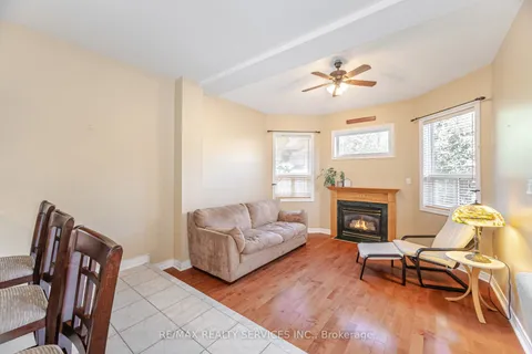 5 Melrose Gardens, ON L7A 1J7