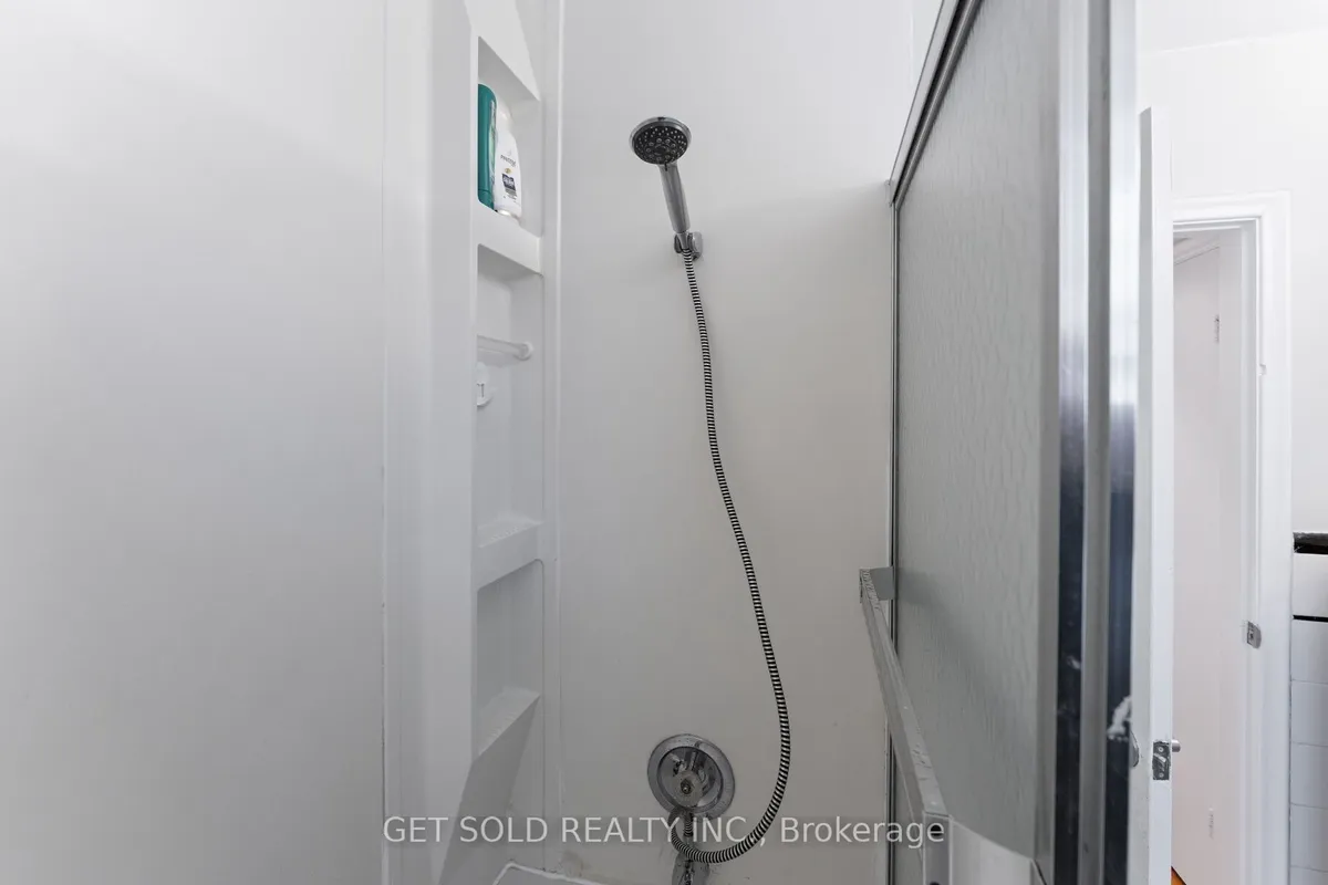 39 Pakenham Drive, ON M9W 4B2