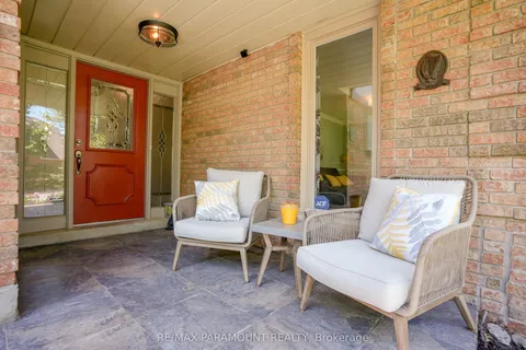 44 Cairnmore Court, ON L6Z 1T6