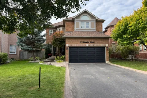 15 Harriet Street, ON L7G 5W4