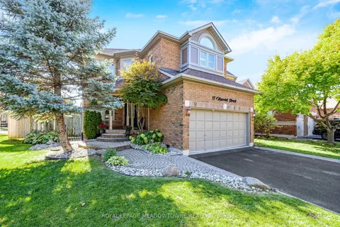 15 Harriet Street, ON L7G 5W4