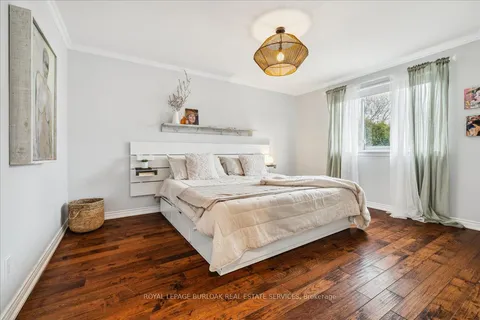 692 Catalina Crescent, ON L7L 5B8