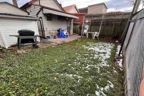 244 Rosethorn Avenue, ON M6M 3L1