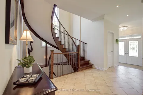 3308 Granite Gate, ON L7M 0L7