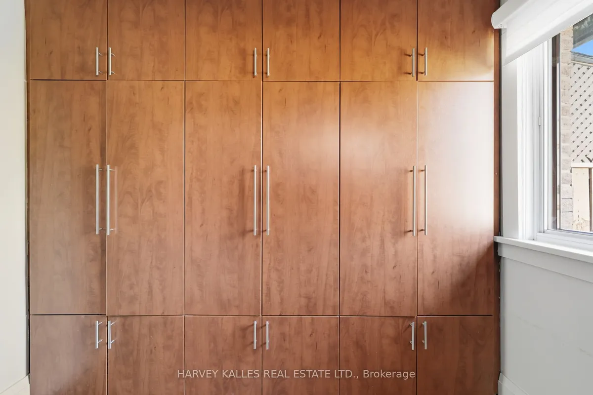 266 Mcroberts Avenue, ON M6E 4P6