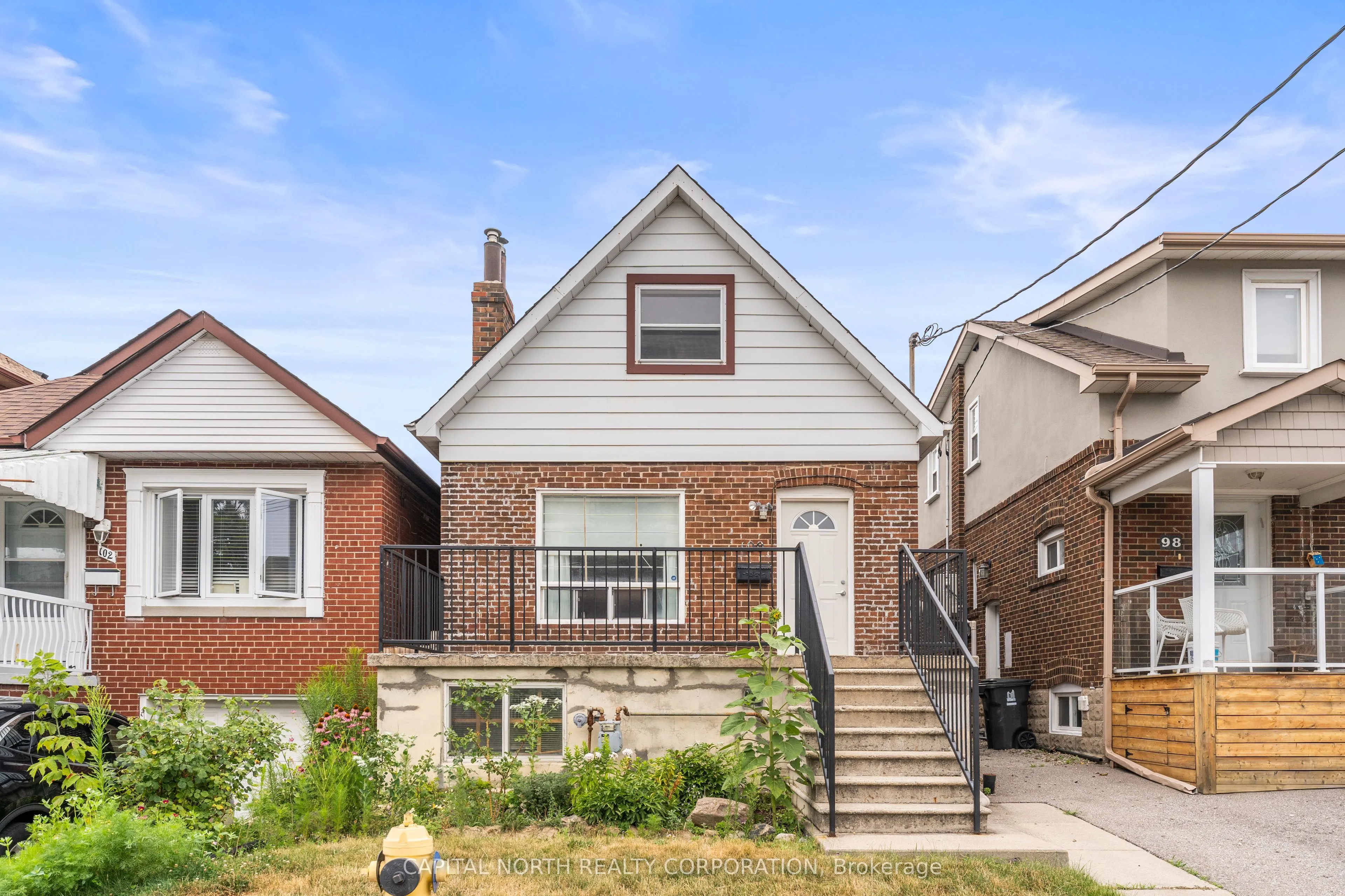 100 Livingstone Avenue, ON M6E 2L8