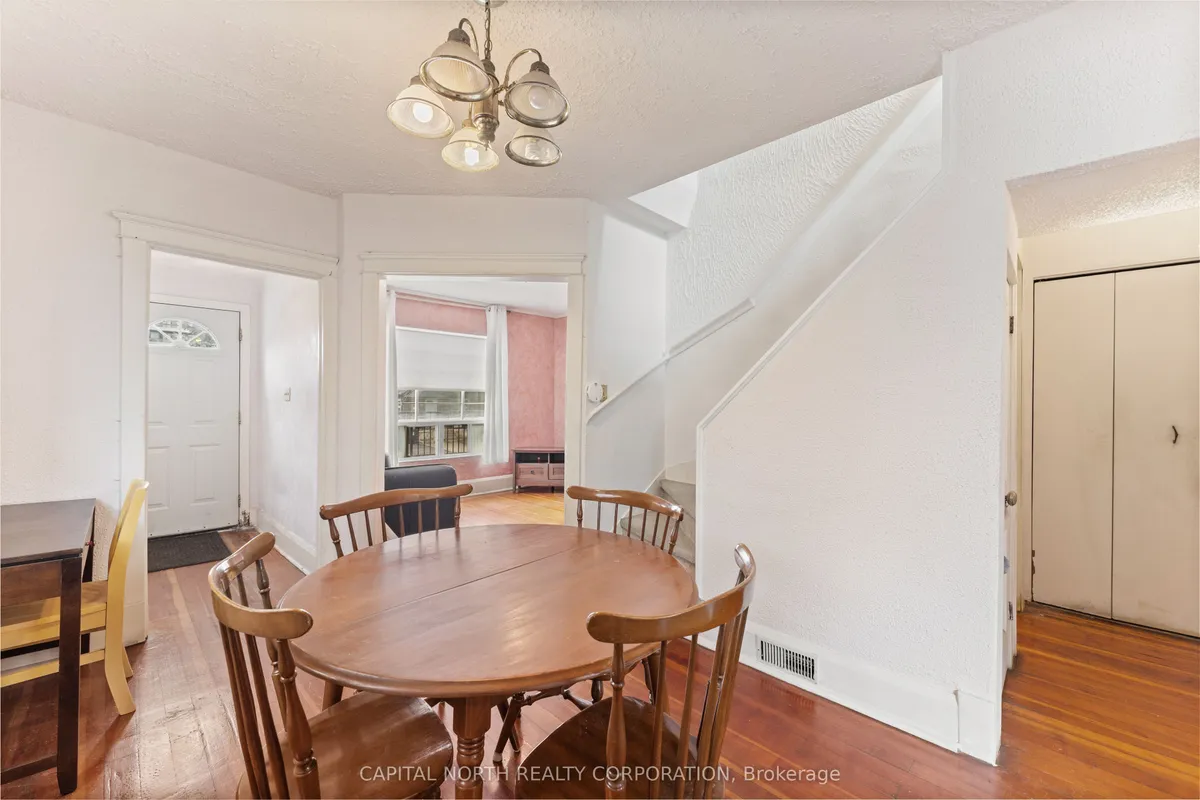 100 Livingstone Avenue, ON M6E 2L8