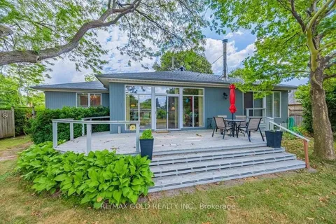 378 Sandlewood Road, ON L6L 3S2