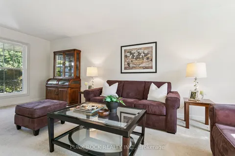 4161 Claypine Rise, ON L4W 2G5