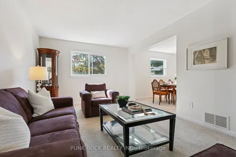 4161 Claypine Rise, ON L4W 2G5