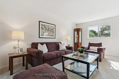 4161 Claypine Rise, ON L4W 2G5