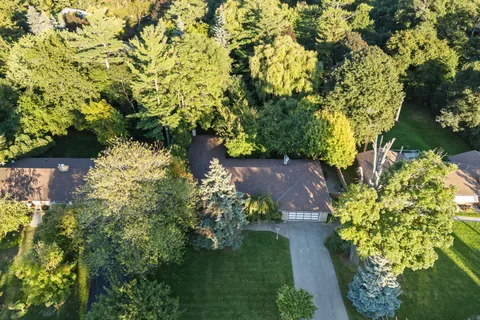 610 Kedleston Way, ON L5H 1Y5