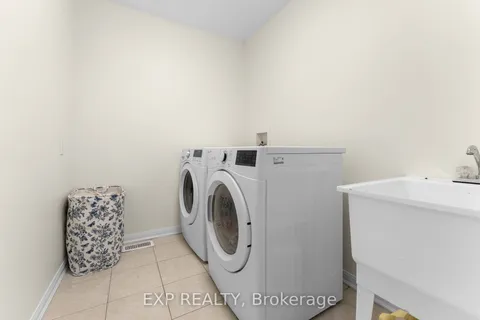 986 Farmstead Drive, ON L9T 8J1