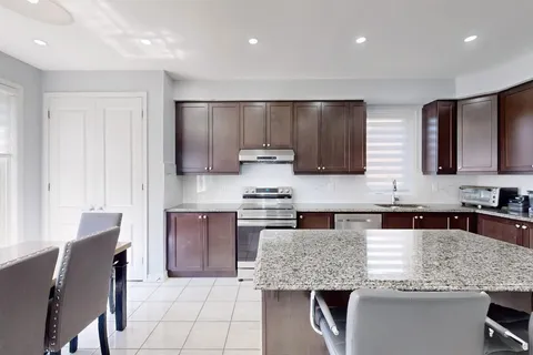 41 Averill Road, ON L7A 0B7