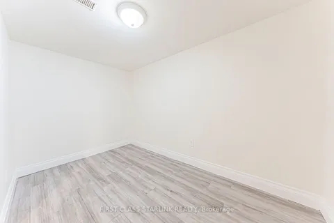 621 Dynes Road, ON L7N 2V4