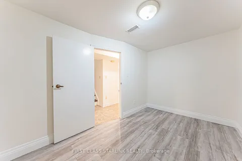 621 Dynes Road, ON L7N 2V4