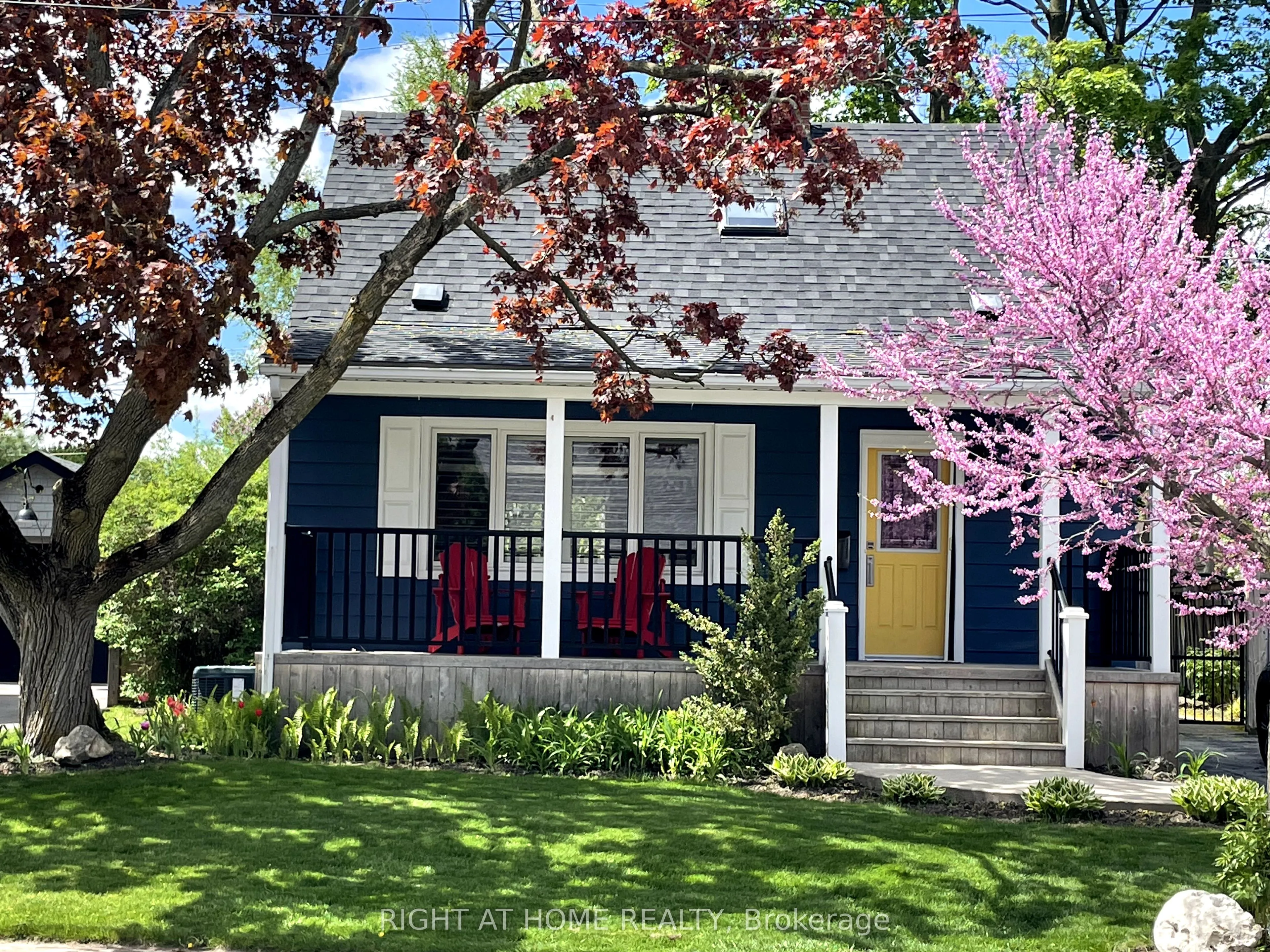 710 Hager Avenue, ON L7S 1R1